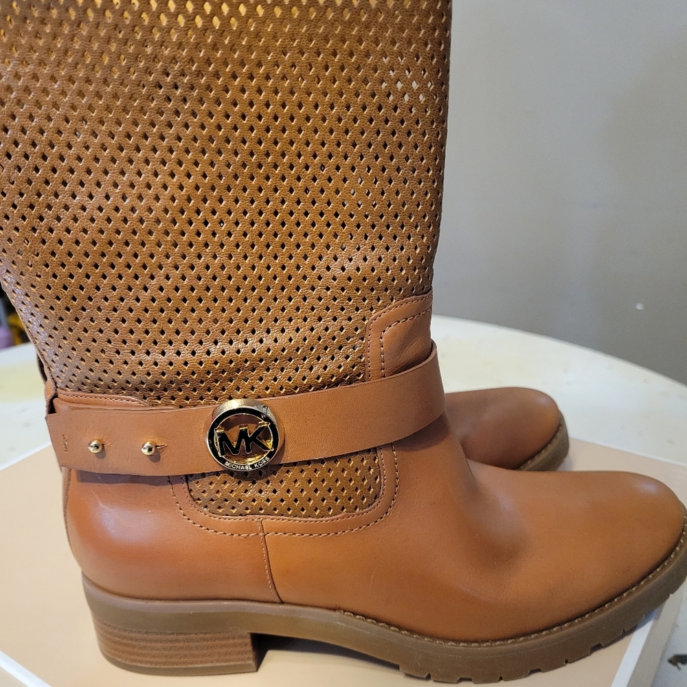BRAND NEW IN BOX MICHAEL KORS BOOTS
